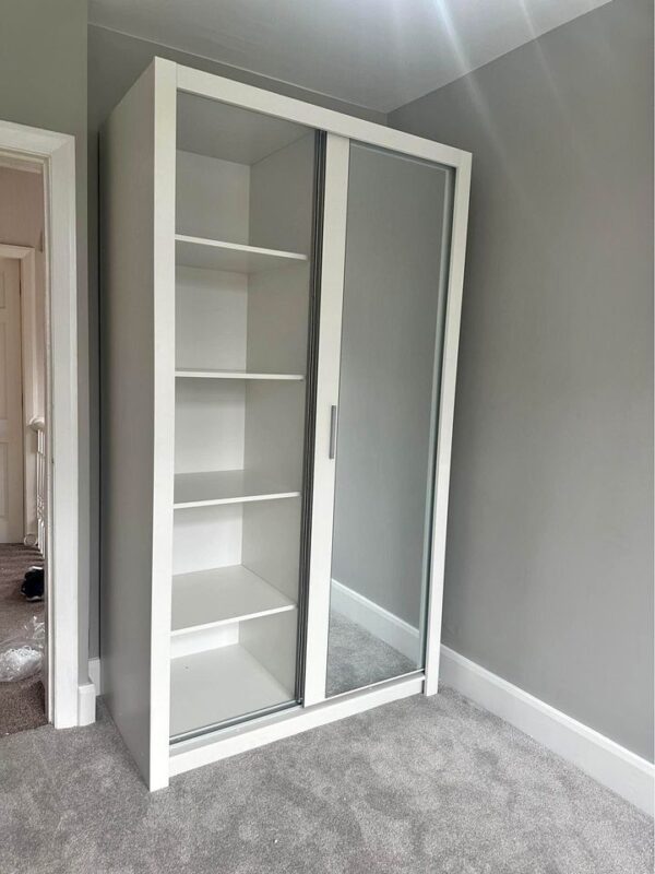 Compact sliding door wardrobes for small bedrooms - Image 2
