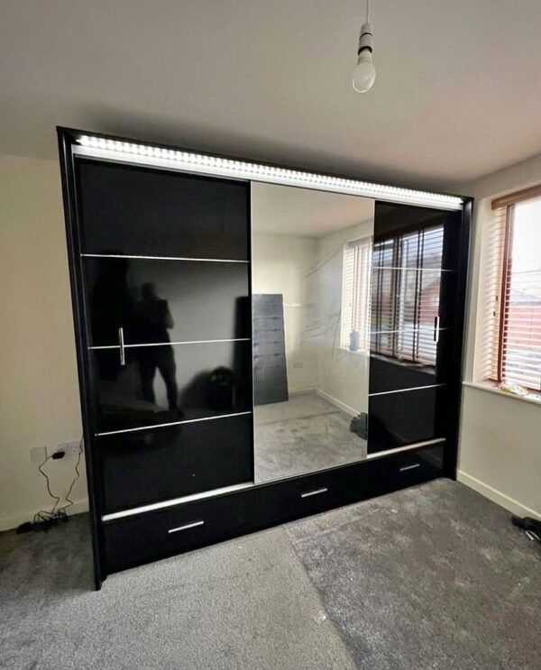 Florence High Gloss Black Wardobe included drawers - Image 3
