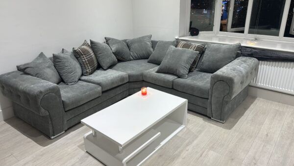 Grey Corner Sofas with 5 headrests Clerance outlet